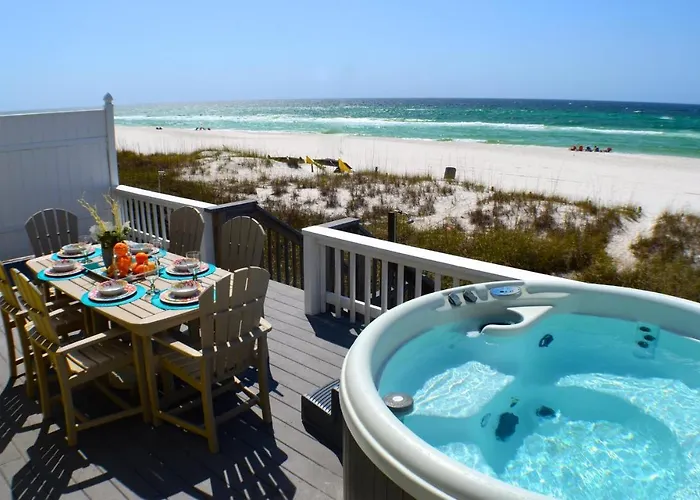 A View To Sea! West End! Sleeps 12! Hot Tub!