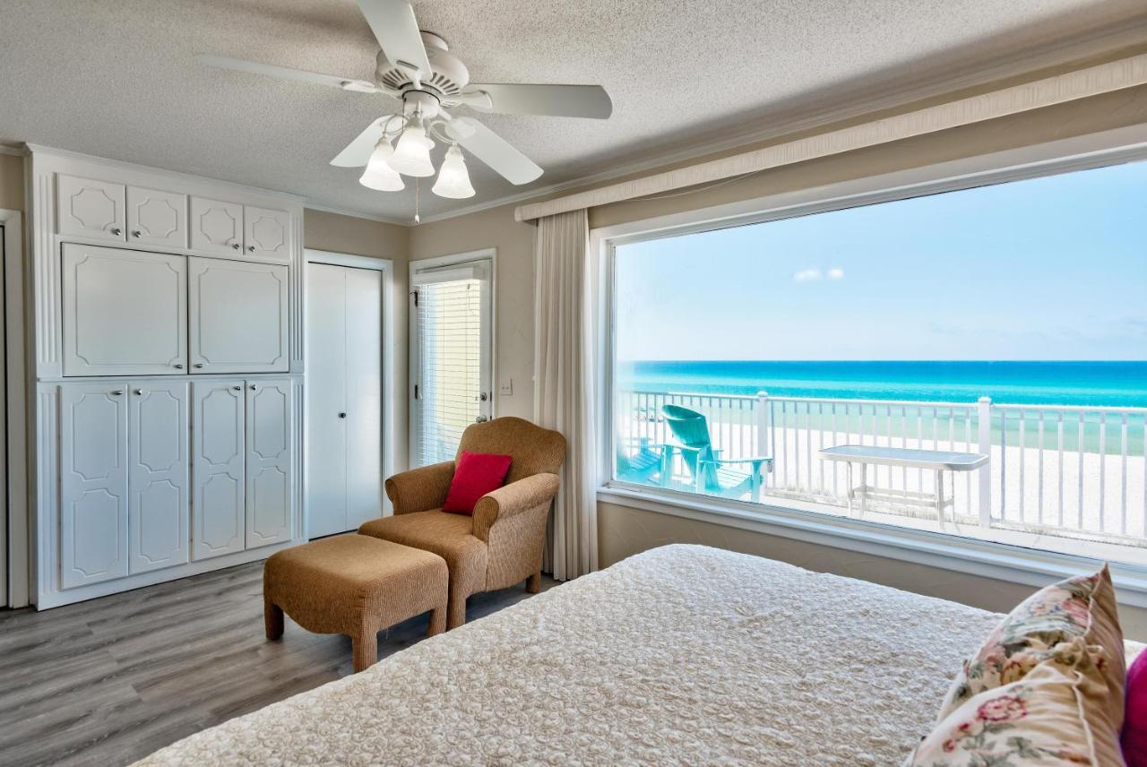 A View To Sea! West End! Sleeps 12! Hot Tub! Holiday home *